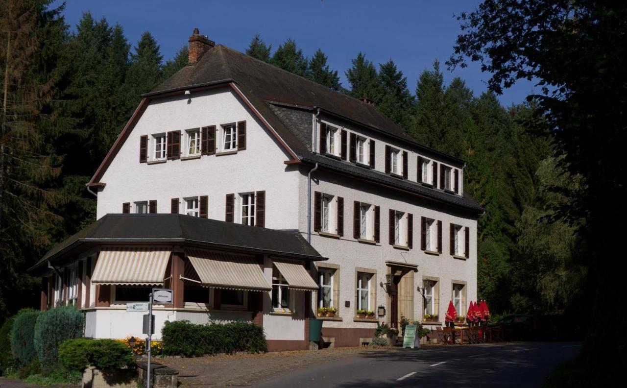 Hostellerie De La Vallee Heffingen Kültér fotó