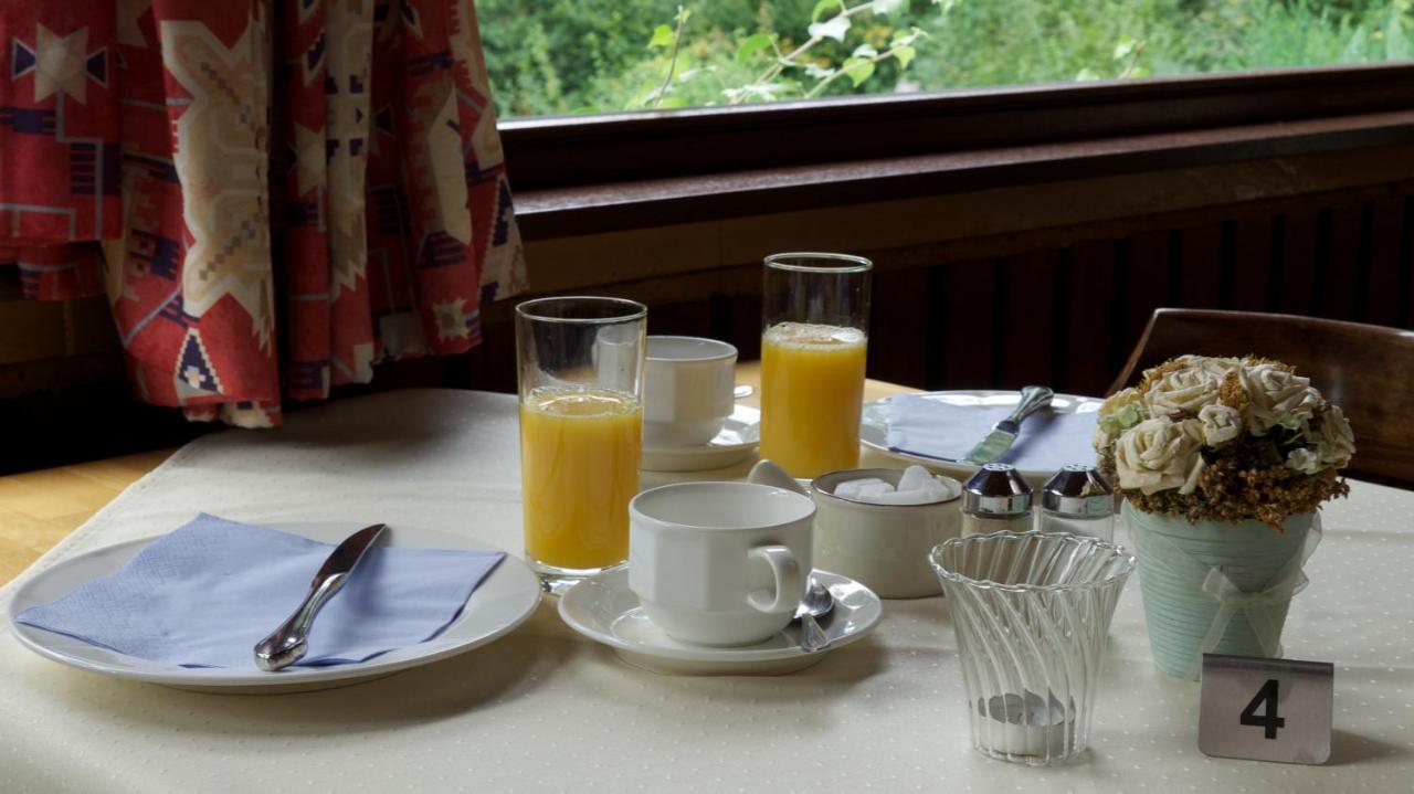 Hostellerie De La Vallee Heffingen Kültér fotó